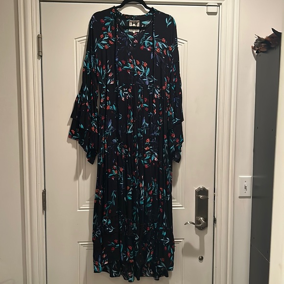 JASSE Bohemian Dress - Picture 1 of 4